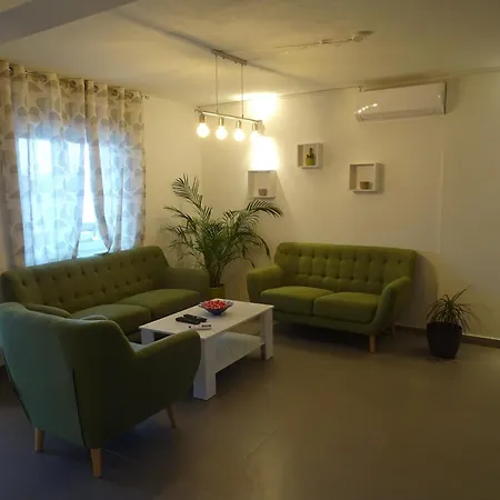 Nikola בית נופש פוסדריה